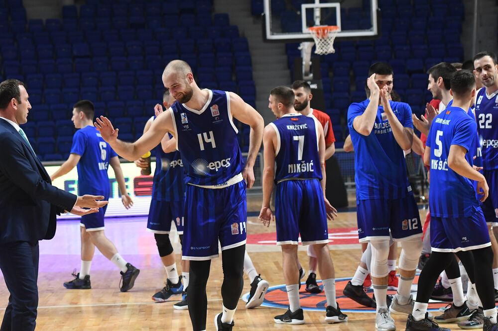 Košarkaši Sutjeske slave plasman u finale, Foto: Savo Prelević