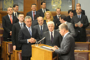 Za nove ministre glasali poslanici vladajuće koalicije i Jelisava...
