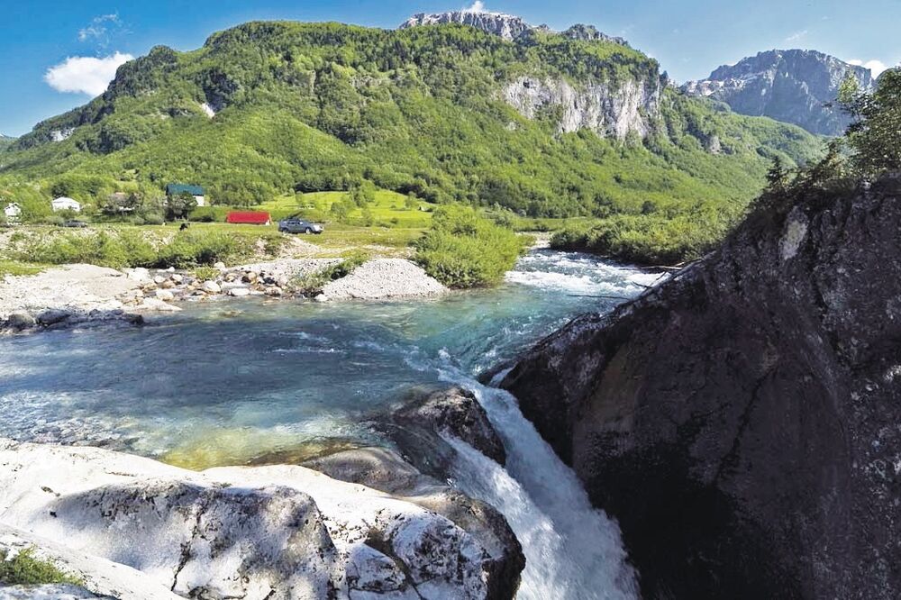 Grlja, vodopad, Foto: Panoramio.com