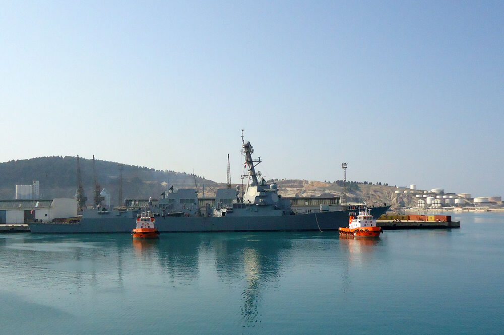 Američki razarač, Foto: Radomir Petrić