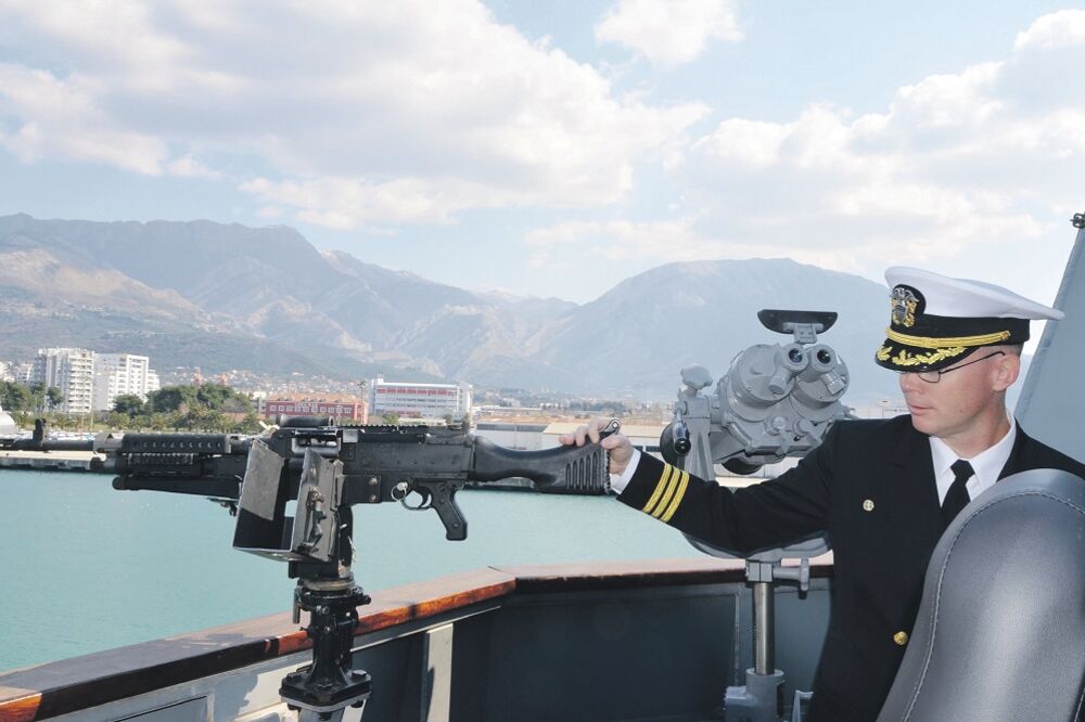 američki razarač, Luka Bar, Foto: Anto Baković