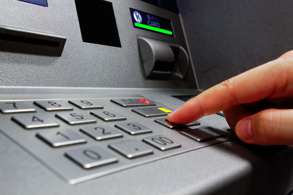 bankomat, Foto: Shutterstock