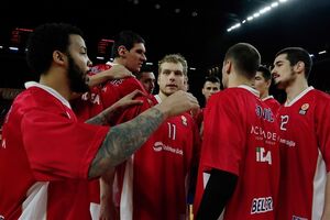 Zvezda silovita u Istanbulu, Barsa bolja od prvaka