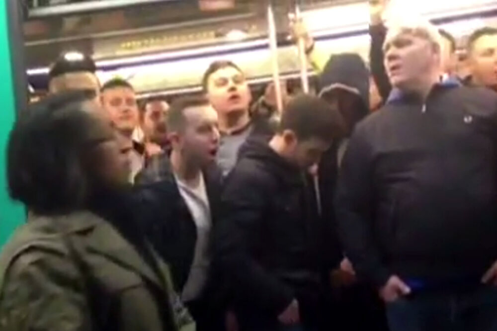 Rasisti, Foto: Guardian.co.uk