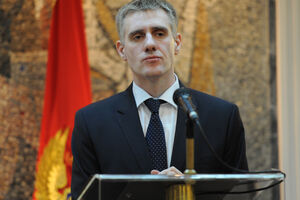 Lukšić: We will send the ambassador to Bosnia and Herzegovina when the reaching out to...
