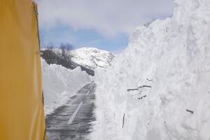 AMSCG: Saobraćaj uspostavljen na većini puteva