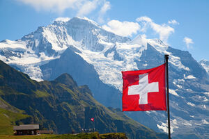 Swiss spend more, GDP rises