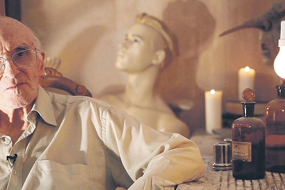 Jose Ramon Larraz (Novina)