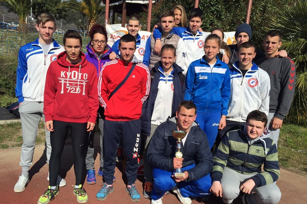 Atletičari Mornara, Foto: Atletski savez Crne Gore