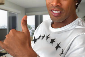 Kad LeBron poklanja Ronaldinju