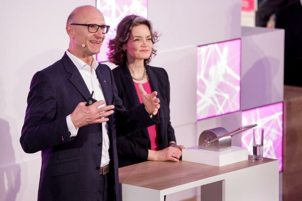 Tim Hotges, Klaudia Nemat, Foto: Telekom