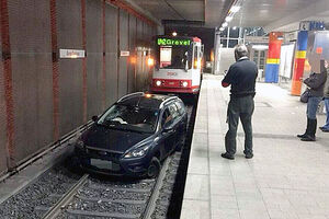 Dortmund: Zalutao automobilom u tunel podzemne željeznice