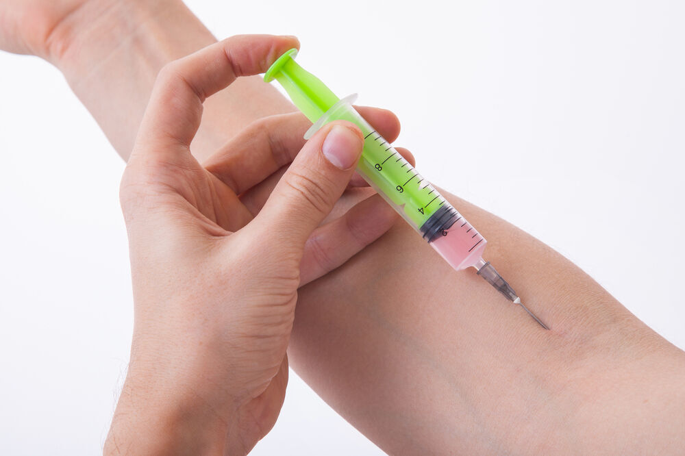 Vakcina, injekcija, Foto: Shutterstock