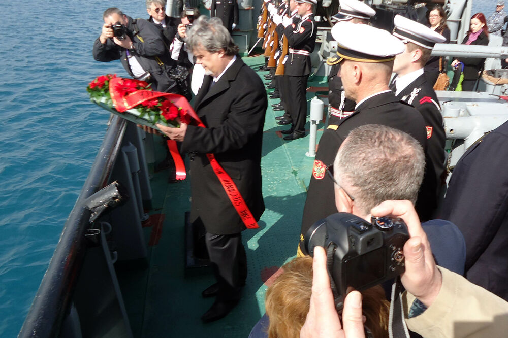 francuski mornari, Bar, Foto: Radomir Petrić