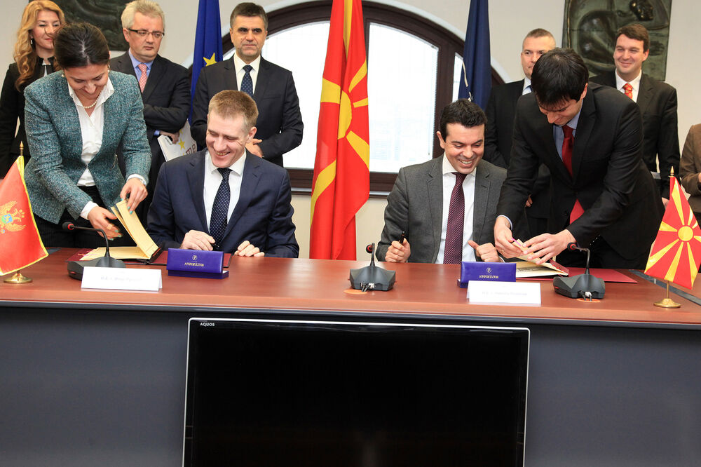 Igor Lukšić, Nikola Poposki, Foto: Vlada Crne Gore