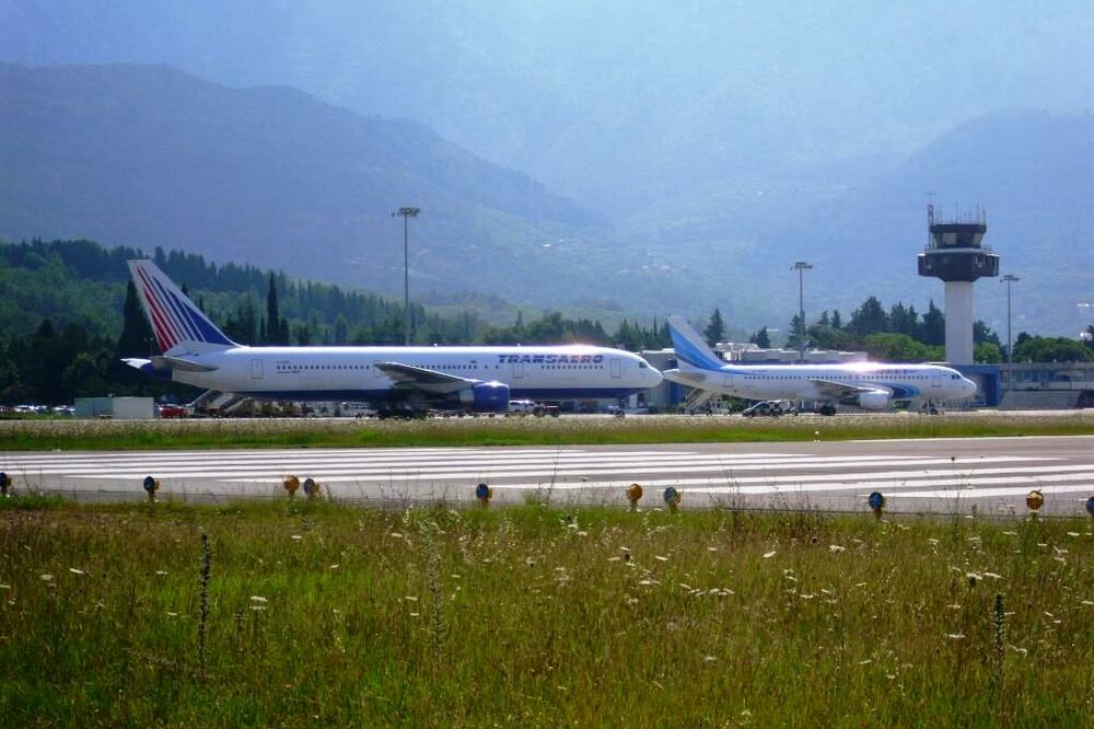 Aerodrom Tivat, Foto: Siniša Luković