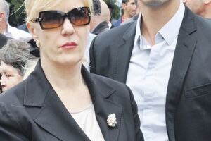 Poreznici "češljaju" papire sestrića premijera Đukanovića