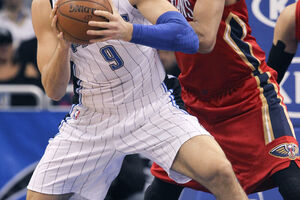 Vučević i Peković upisali dabl-dabl u pobjedama Orlanda i Minesote