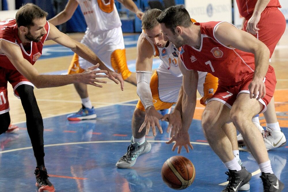 Mornar - Zeta 2011, Foto: Košarkaški savez Crne Gore