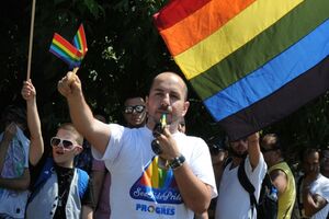 LGBT Forum progres poklonio knjige gradskoj biblioteci u Nikšiću