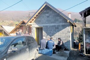 Kemal mjesec nakon požara uselio u dom koji su mu sagradile komšije