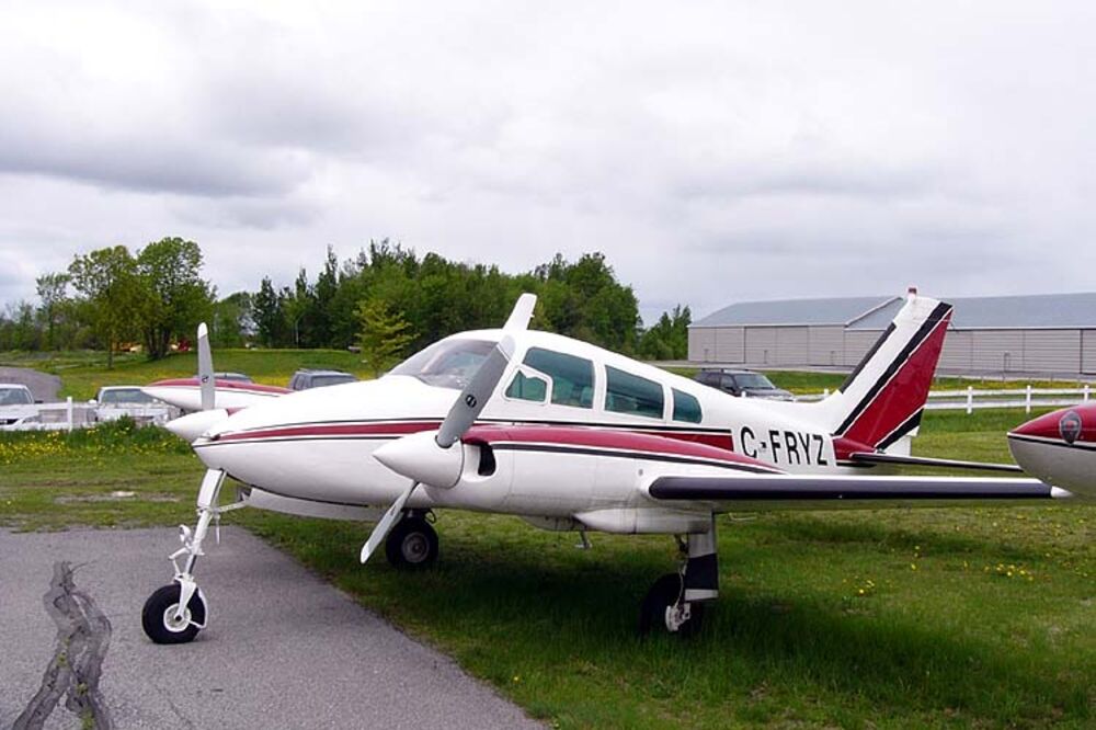 Cesna 310, Foto: Wikipedia