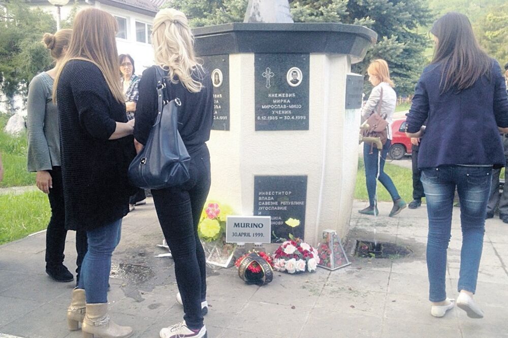 Murino, spomenik, Foto: Arhiva "Vijesti"