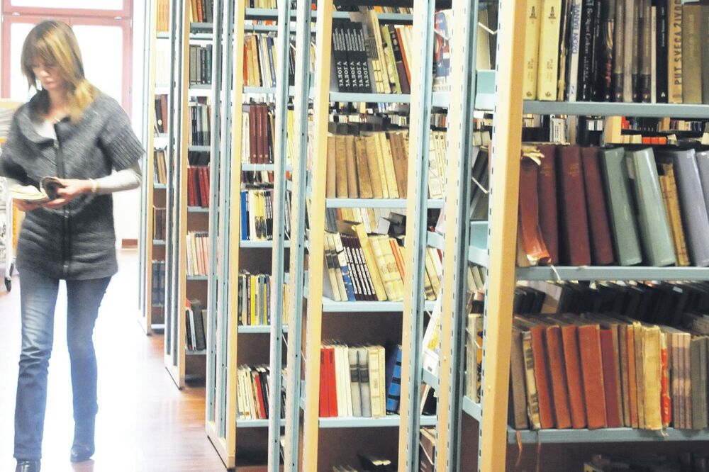 Narodna biblioteka „Radosav Ljumović”, Foto: Boris Pejović