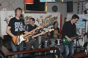 "Kristali" svirali vjernoj publici