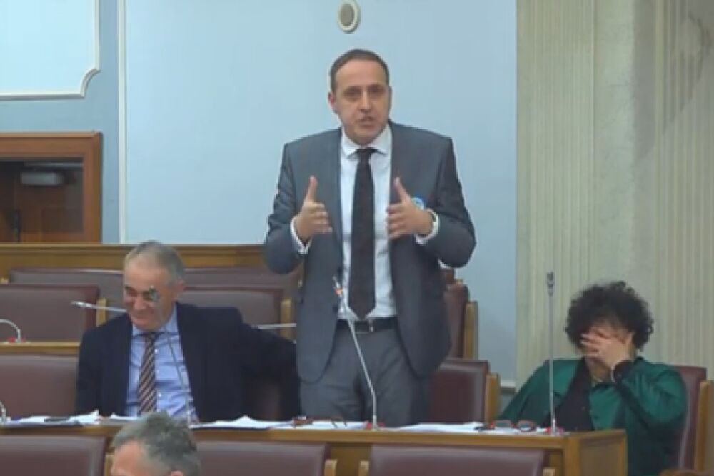 Andrija Popović, Ljekar Dragičević, Foto: Screenshot