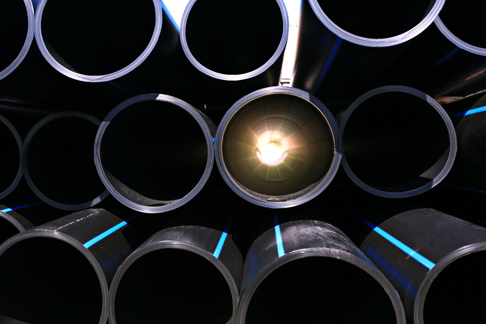 Cijevi, podvodni kabl, Foto: Shutterstock