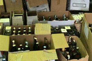 Carinik osumnjičen za zloupotrebu položaja