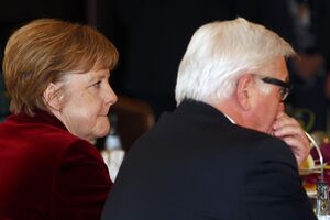 Merkel: Neizvjesno da će diplomatija riješiti krizu u Ukrajini