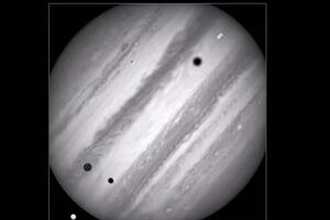 Najnoviji snimci tri najveća Jupiterova satelita [VIDEO]