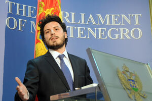 Abazović: Vladajuća koalicija želi ANB kao partijsku ćeliju