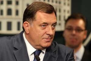 Dodik one koji kritikuju zakon nazvao drekavcima