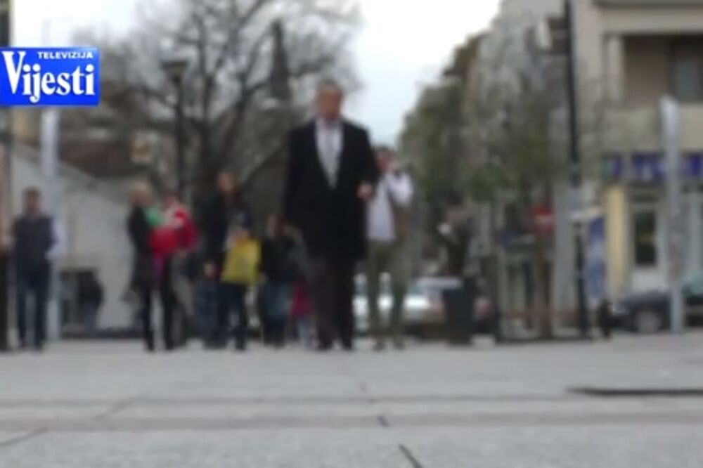 TV Vijesti partijska knjižica, Foto: Screenshot (YouTube)