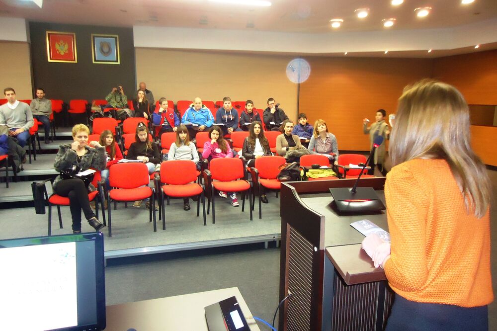 predavanje, djeca, Tivat, Foto: Siniša Luković