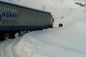Šleperi blokirali saobraćaj na par sati