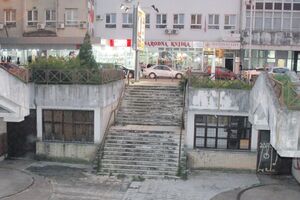 Skloništa državna, a ipak puna smeća