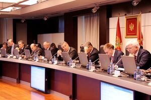 Vlada usvojila Odluku o zaduživanju i davanju garancija za 2015.