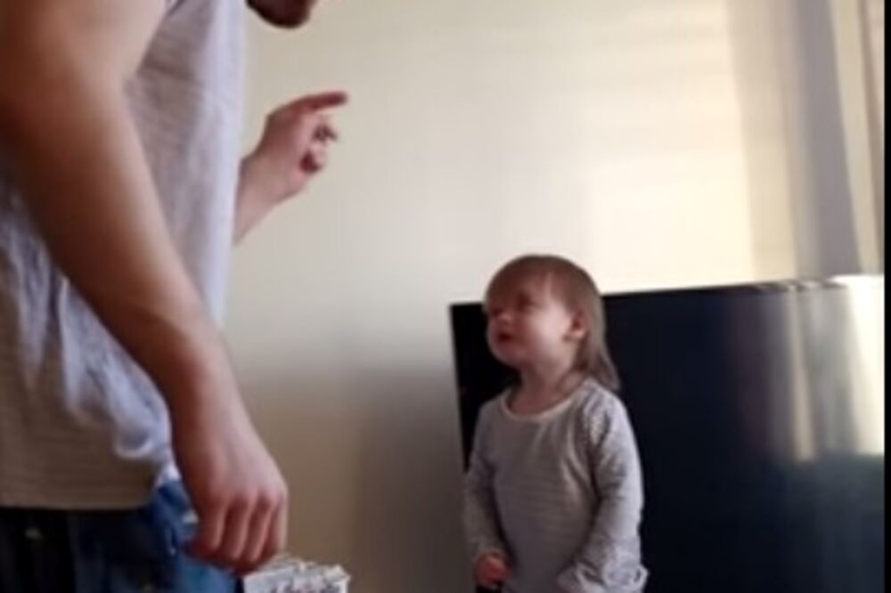 Svađa oca i ćerke, Foto: Screenshot (YouTube)