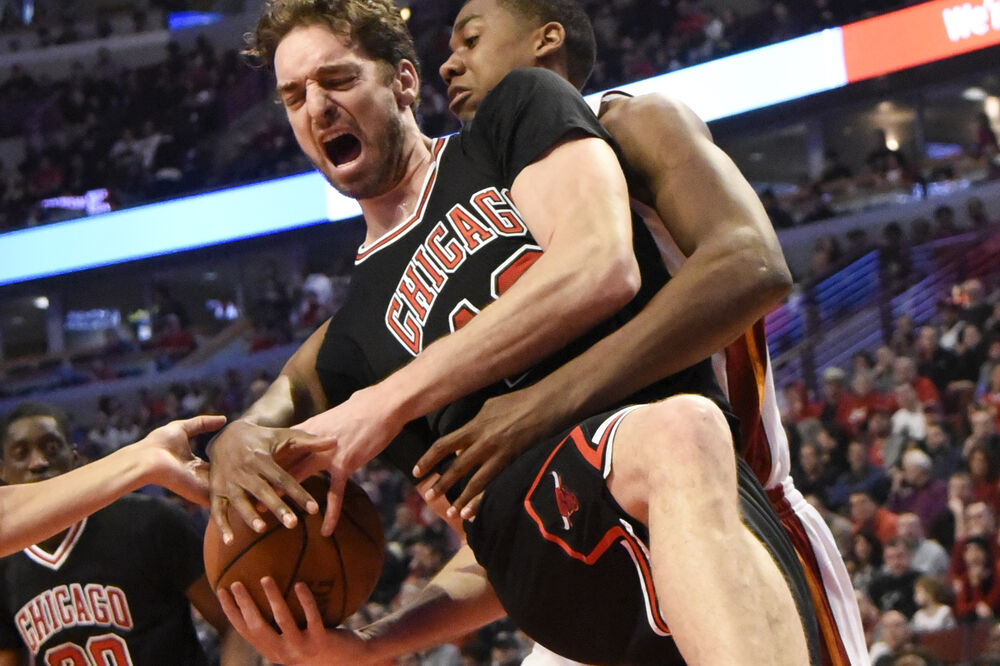 Hasan Vajtsajd i Pau Gasol, Foto: Reuters