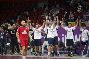 Argentina izbacila Rusiju, Francuzima derbi