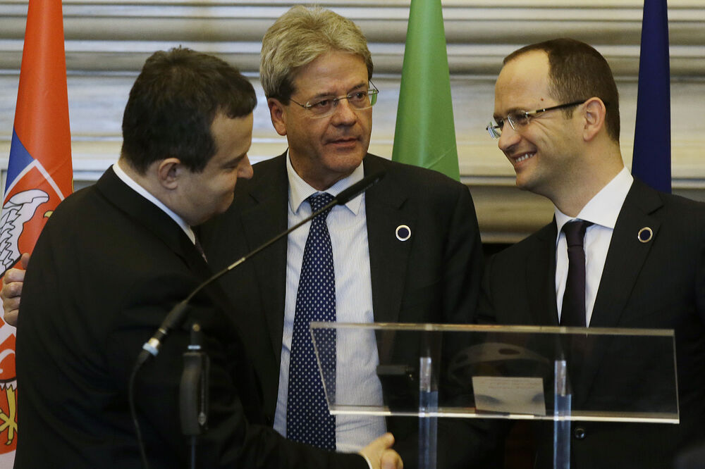 Ivica Dačić, Paolo Đentiloni, Ditmir Bušati, Foto: Beta/AP
