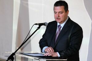 Dačić: Kitarović da pazi šta priča