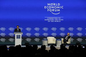 Pad cijena nafte jedna od većih tema u Davosu