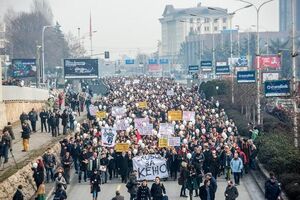 Kežarovski pušten na uslovnu slobodu, masovan protest u Skoplju
