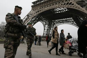 Manje turista u Parizu poslije terorističkih napada