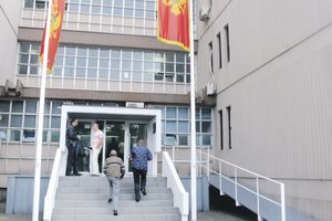 Dva različita izvoda iz istog ministarstva